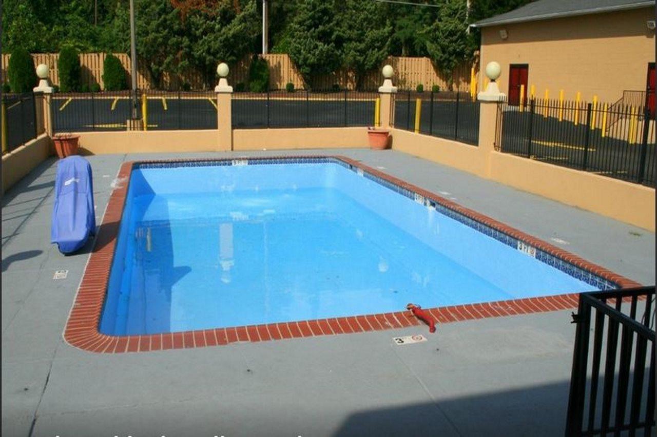 Ramada By Wyndham Baltimore West Bagian luar foto